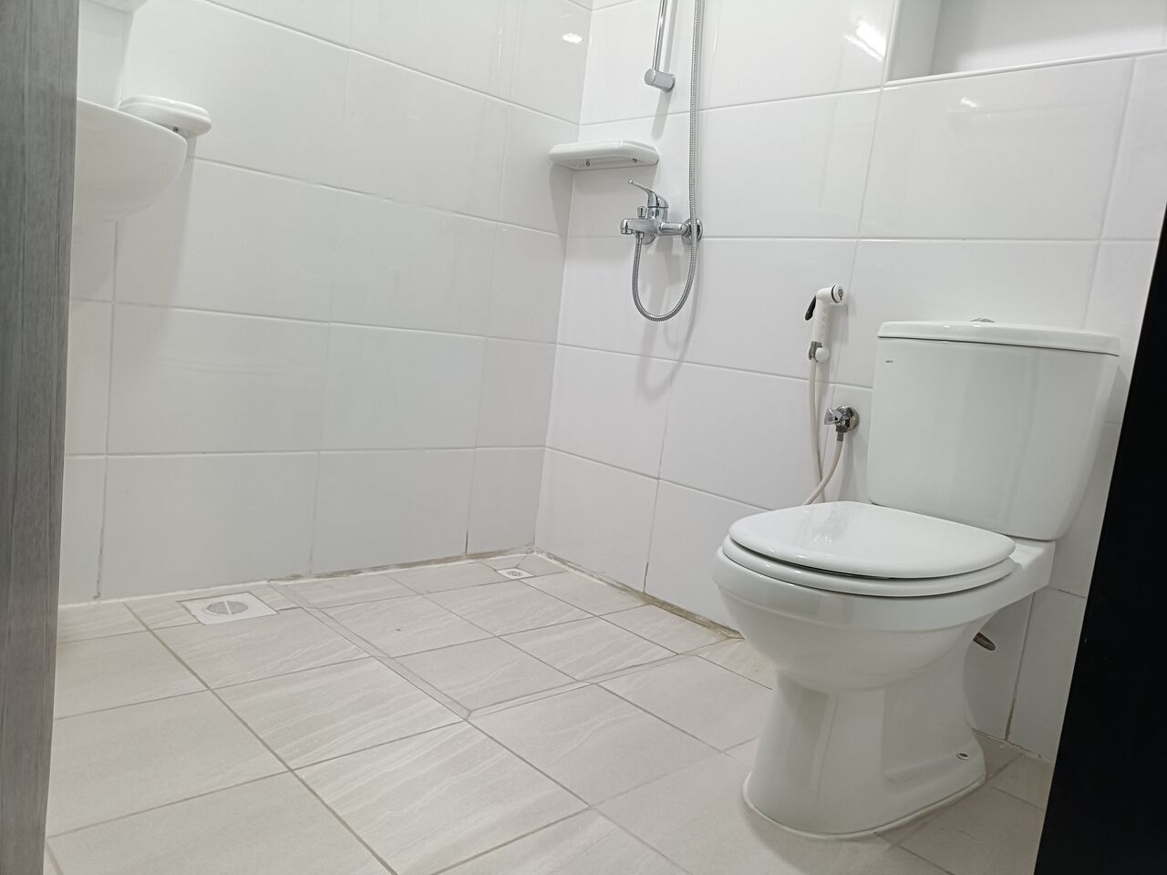 Adliya, Apartments, Flats, Houses & Villas, BHD 170/month,  1 BR,  120 Sq. Meter,  Brand New Unfurnished 1bhk Without Ewa