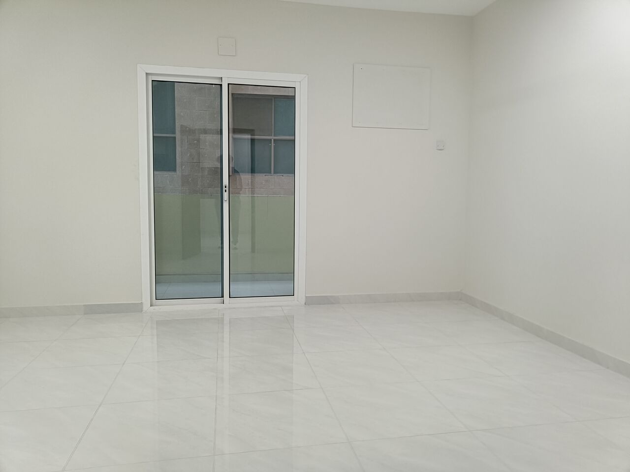 Adliya, Apartments, Flats, Houses & Villas, BHD 230/month,  2 BR,  130 Sq. Meter,  Brand New Unfurnished 2bhk Without Ewa