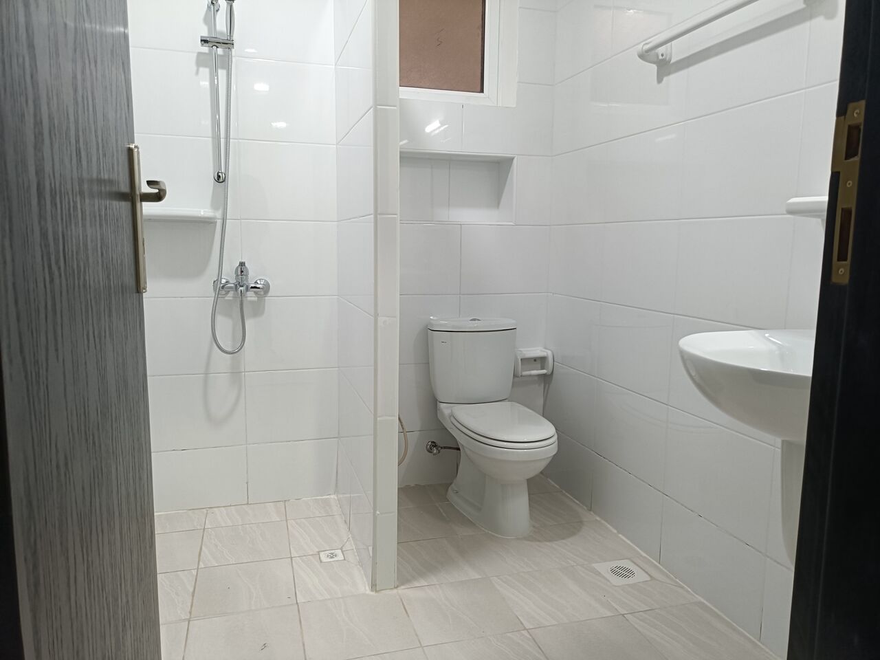 Adliya, Apartments, Flats, Houses & Villas, BHD 230/month,  2 BR,  130 Sq. Meter,  Brand New Unfurnished 2bhk Without Ewa
