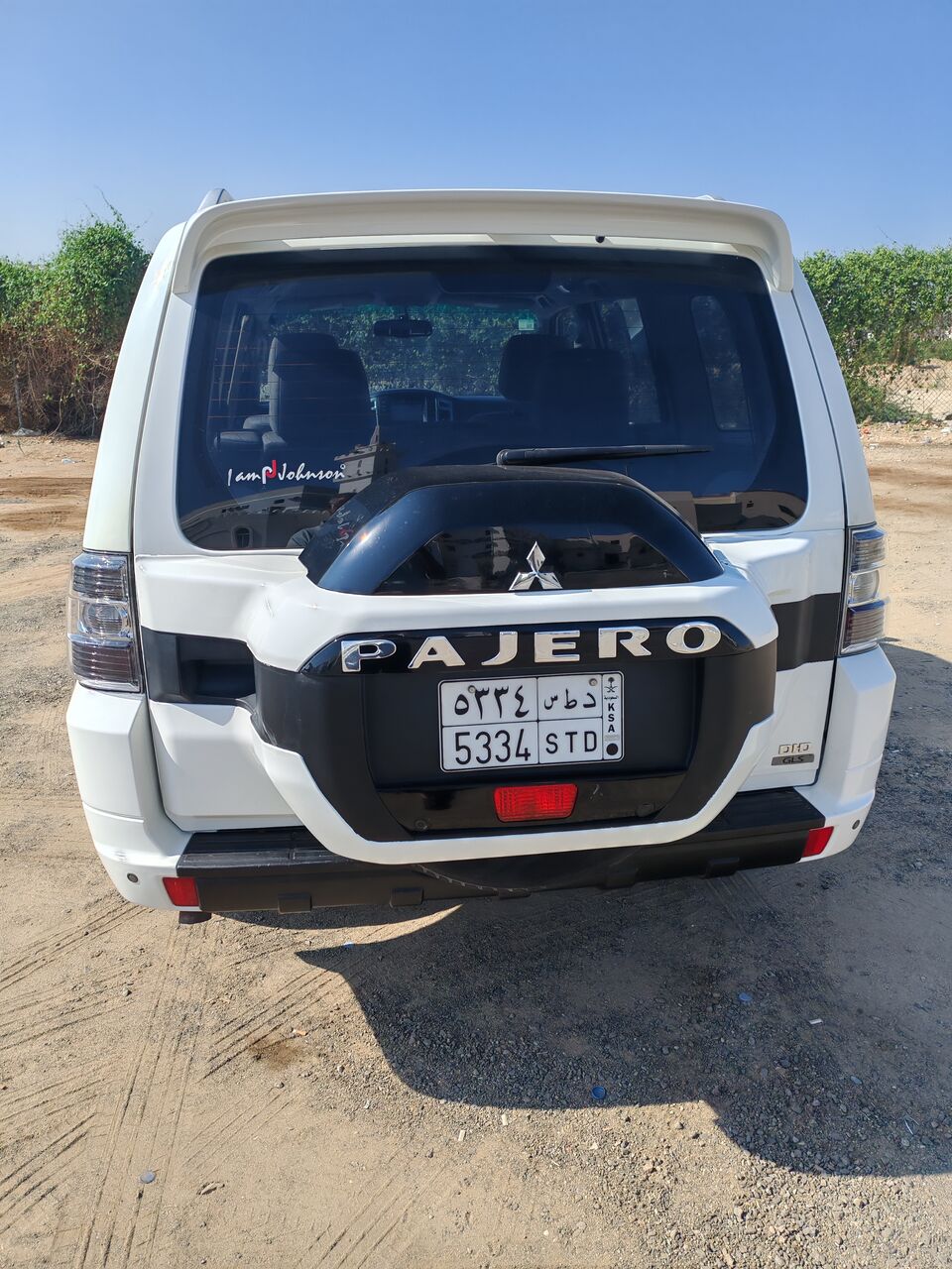 Jeddah, Vehicles, Cars & Trucks , Mitsubishi Pajero,  2015,  Automatic,  22000 KM,    3.2L Diesel For Sale