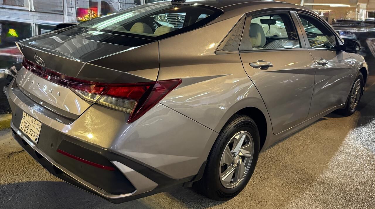 Riyadh, Vehicles, Cars & Trucks , SAR 55500,  ELANTRA SMART,  2024,  Automatic,  105000 KM,  1.6  NEAT AND CLEAN FREE OF ACCEDENT   E