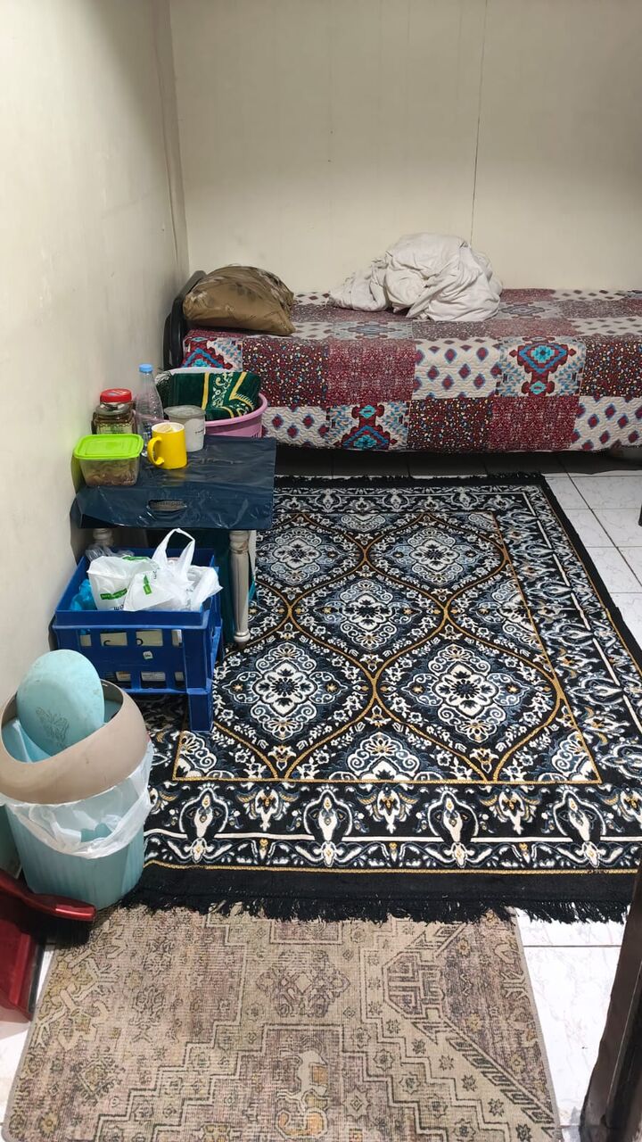 Al Batha, Bedspace For Rent, Urgently Bed Space Available @ 400pm. Preferable North INDIAN