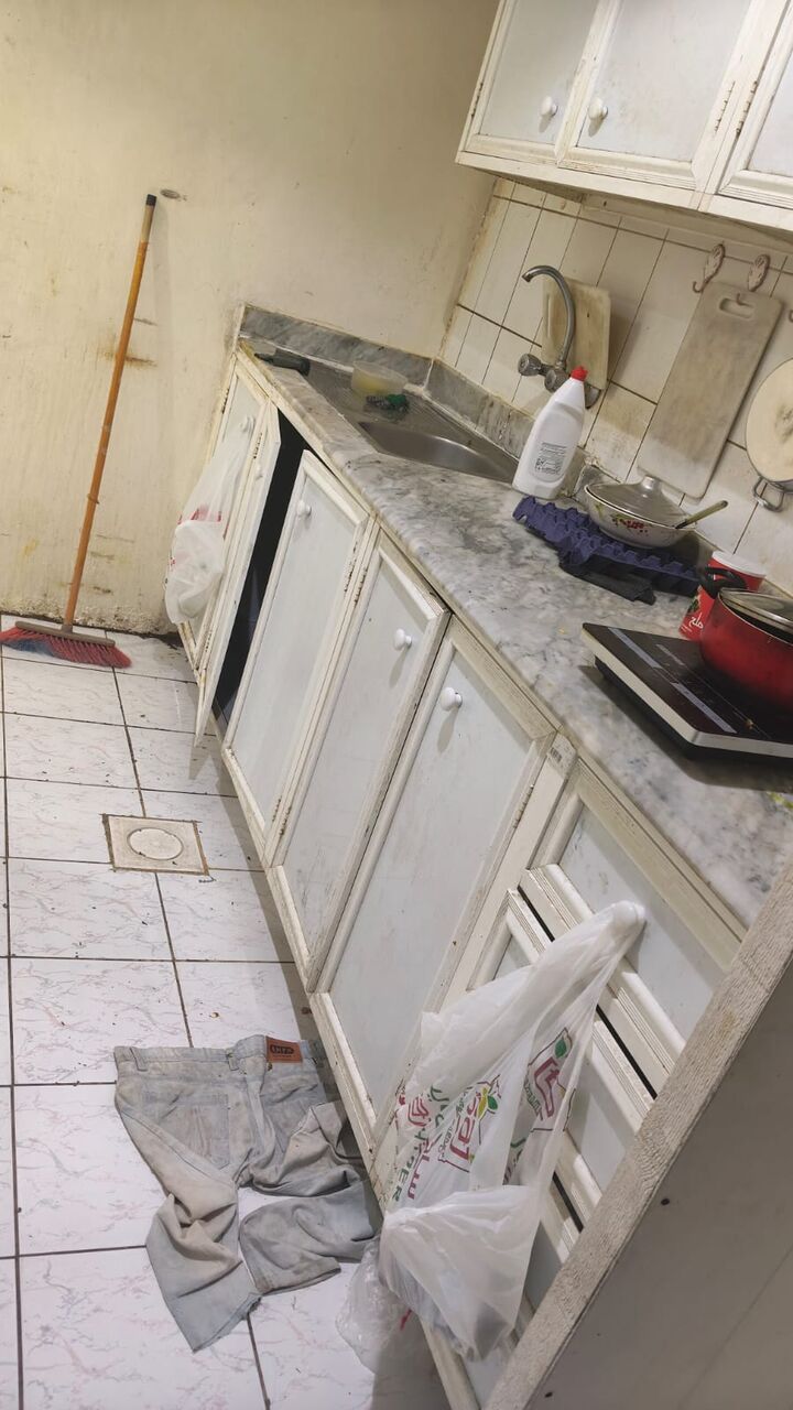 Al Batha, Bedspace For Rent, Urgently Bed Space Available @ 400pm. Preferable North INDIAN