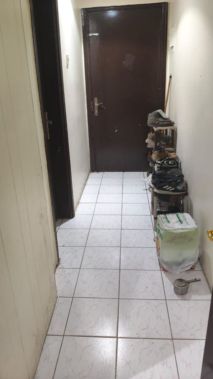 Al Batha, Bedspace For Rent, Urgently Bed Space Available @ 400pm. Preferable North INDIAN