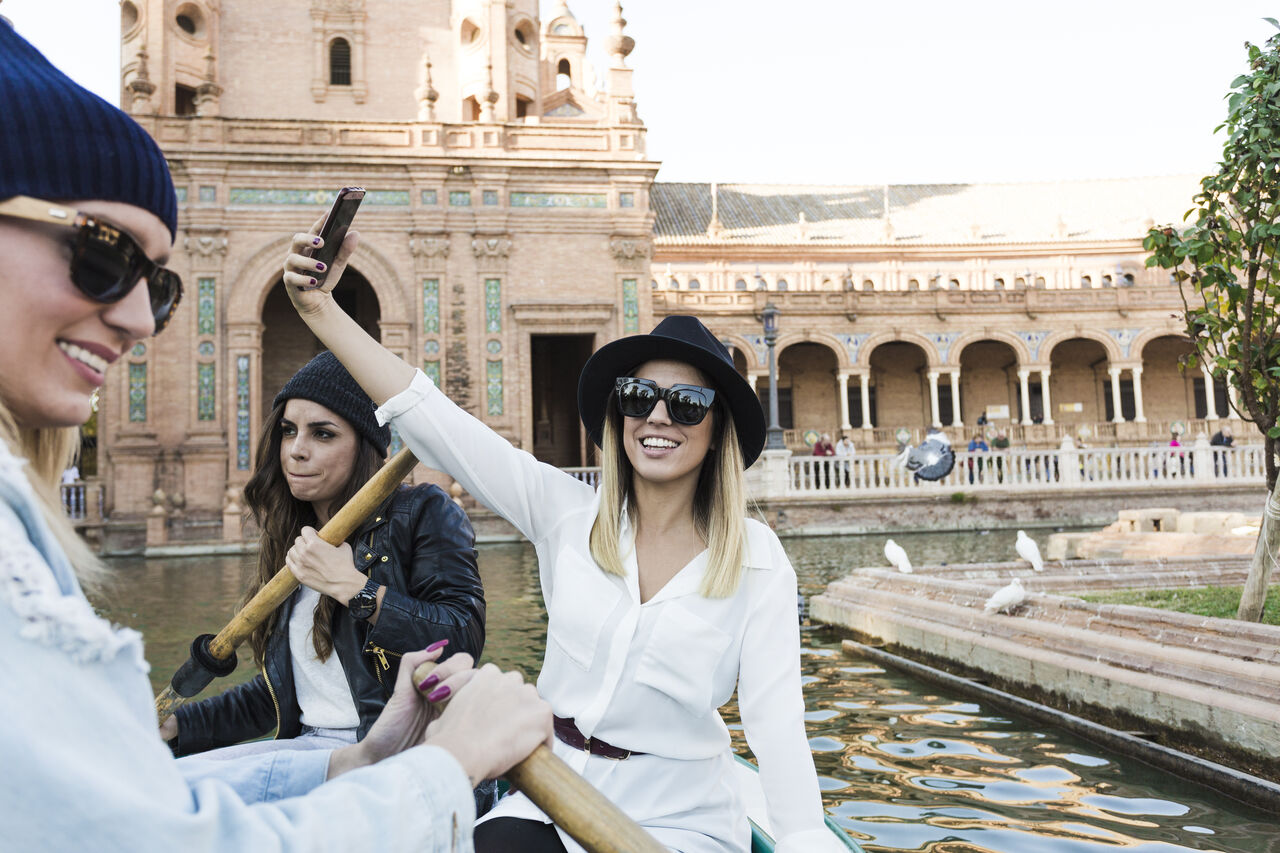 New Delhi, Travel, Delhi Local Sightseeing By Bus | Delhi Tour Packages