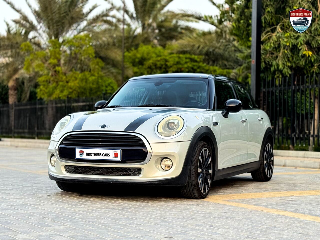 Manama, Vehicles, Cars & Trucks , BHD 100,  Mini Cooper,  2018,  Automatic,  78000 KM,    MODEL FOR SALE