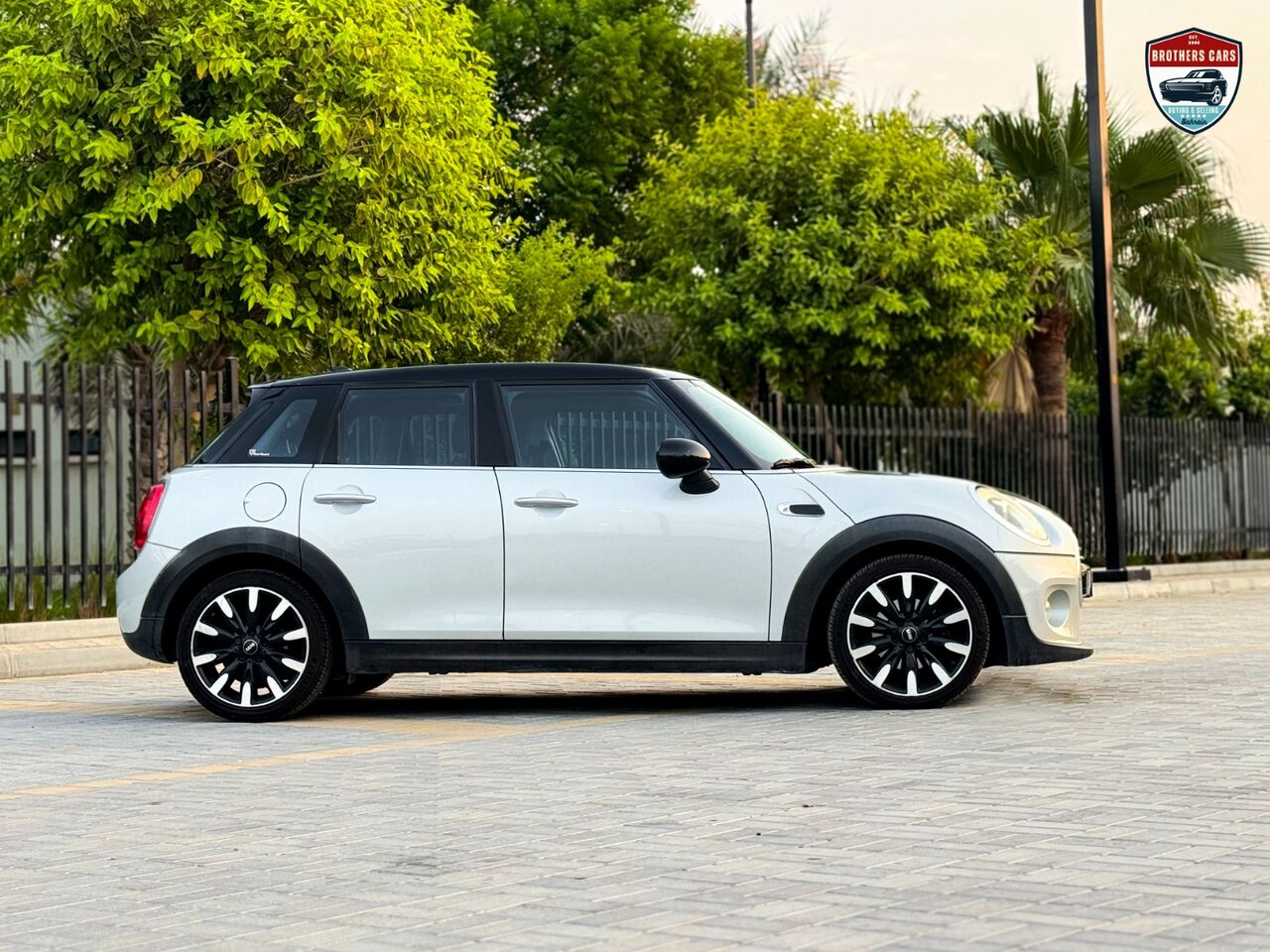 Manama, Vehicles, Cars & Trucks , BHD 100,  Mini Cooper,  2018,  Automatic,  78000 KM,    MODEL FOR SALE