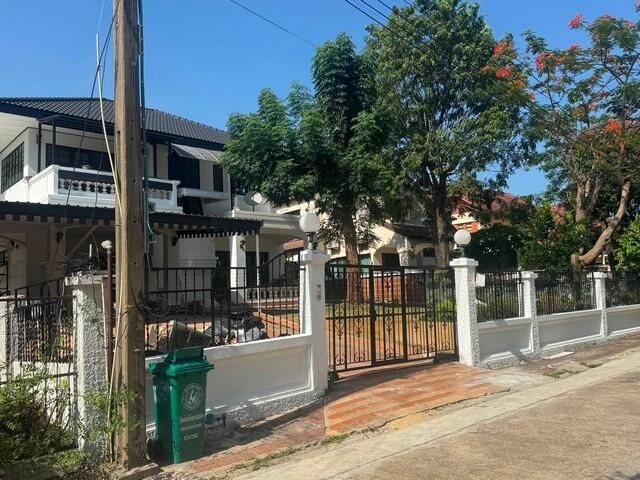 Bangkok, Villas, THB 90000,  119 Sq. Feet,  ให้เช่าบ้านเดี่ยว โครงการ ลดาวัลย์ 