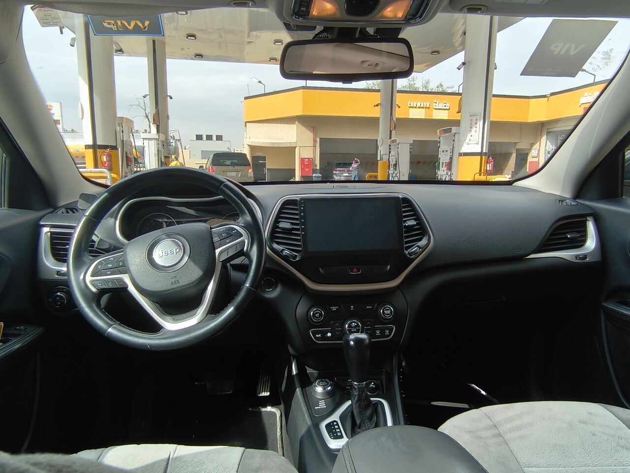 Riyadh, Vehicles, Cars & Trucks , SAR 25000,  Cherokee Jeep,  2014,  Automatic,  143000 KM,  Jeep Cherokee  Model
