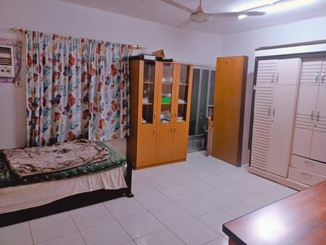 Sulai, Rooms for Rent, A Fully Furnished Single Room For Educated Executive Bachelor (Indians Only)