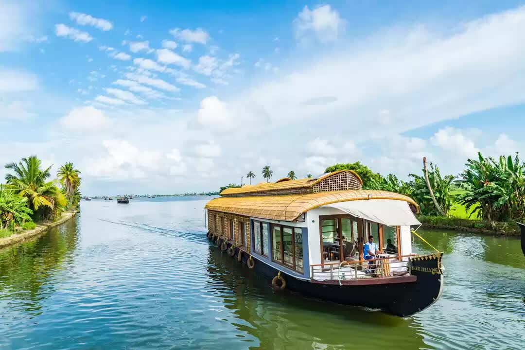 New Delhi, Travel, Kerala Tours &ndash; Explore Backwaters, Nature & Culture