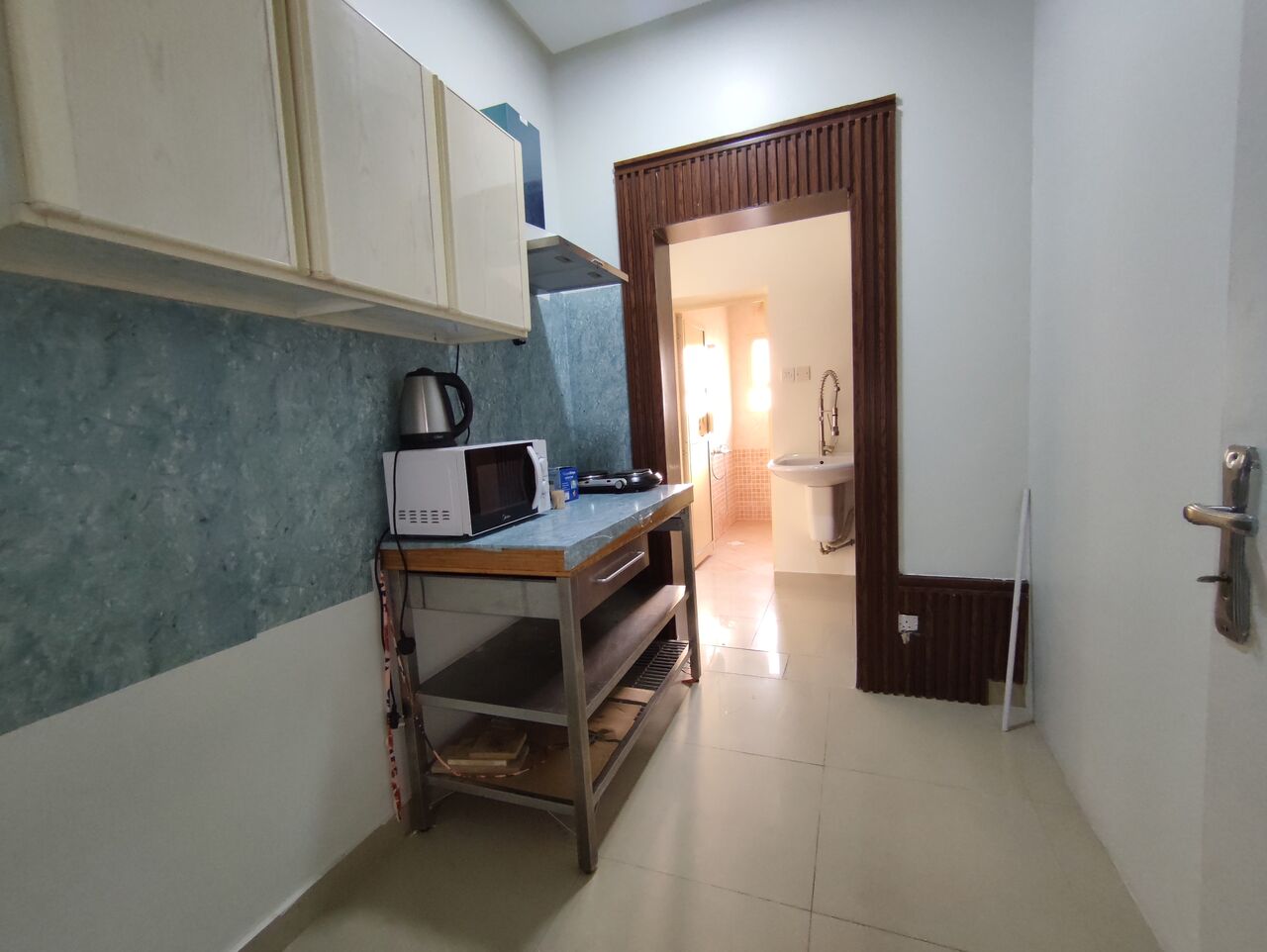 Janabiya, Apartments, Flats, Houses & Villas, BHD 160/year,  1 BR,  Janabiya:- Furnished Studio Flat On Rent With Unlimited Ewa..