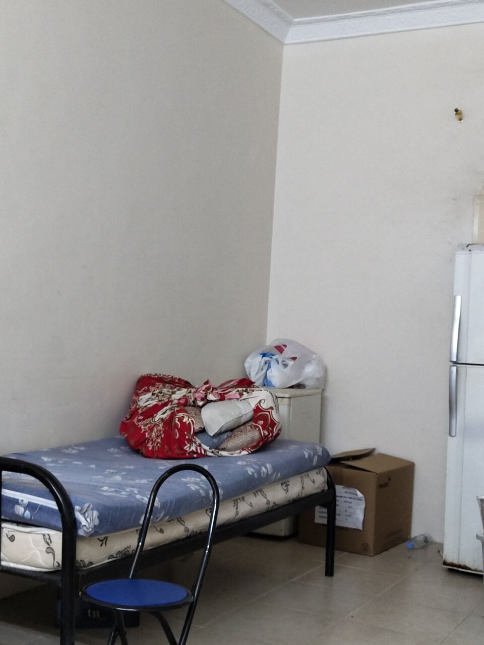Jeddah, Apartments, Flats, Houses & Villas, SAR 400/month,  1 BR,  Bed Space Available Near Aysha Masjid