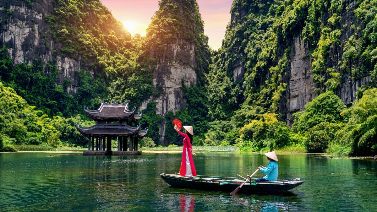 Ahmedabad, Travel, Vietnam Tour Packages From Ahmedabad: Explore Halong Bay, Hanoi & Ho Chi Minh City