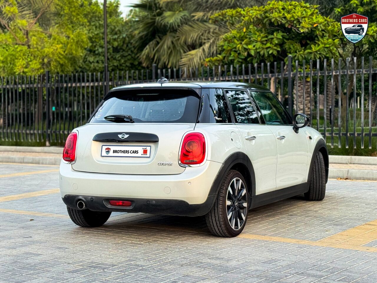 Manama, Vehicles, Cars & Trucks , BHD 100,  MINI COOPER,  2018,  Automatic,  78000 KM,    MODEL FOR SALE