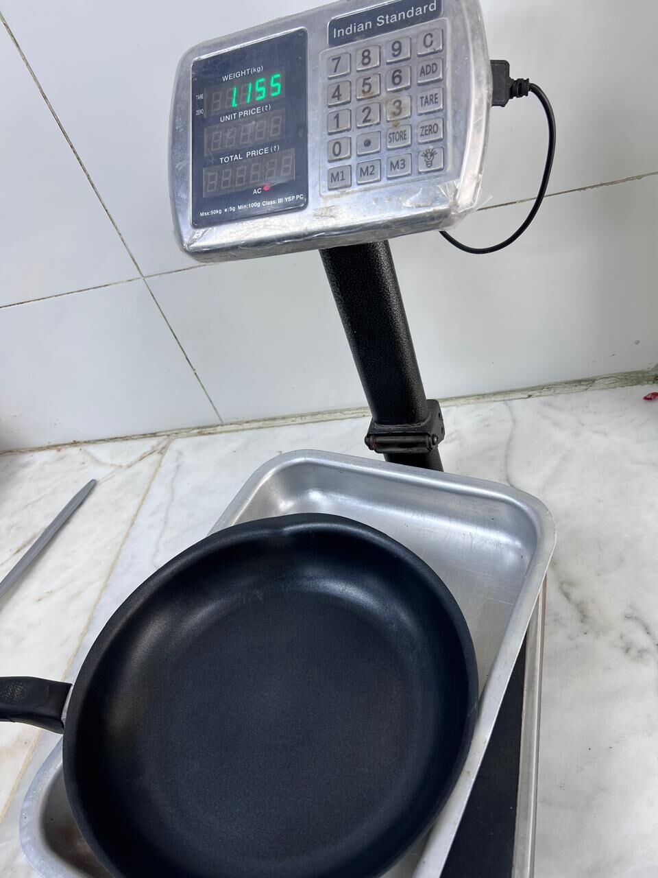Dammam, Household Items, SAR 60,  Frying Pan Non Stick Pyrex Made In France 1.155 Kg /piz 300 Pcs In Stk 1 For 60 2 For100