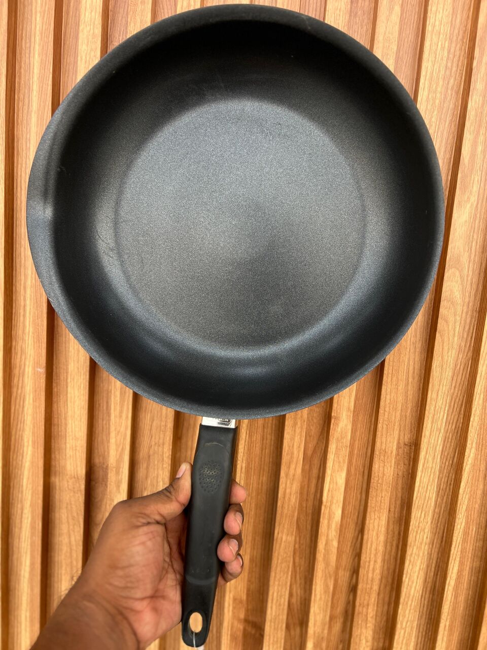 Dammam, Household Items, SAR 60,  Frying Pan Non Stick Pyrex Made In France 1.155 Kg /piz 300 Pcs In Stk 1 For 60 2 For100