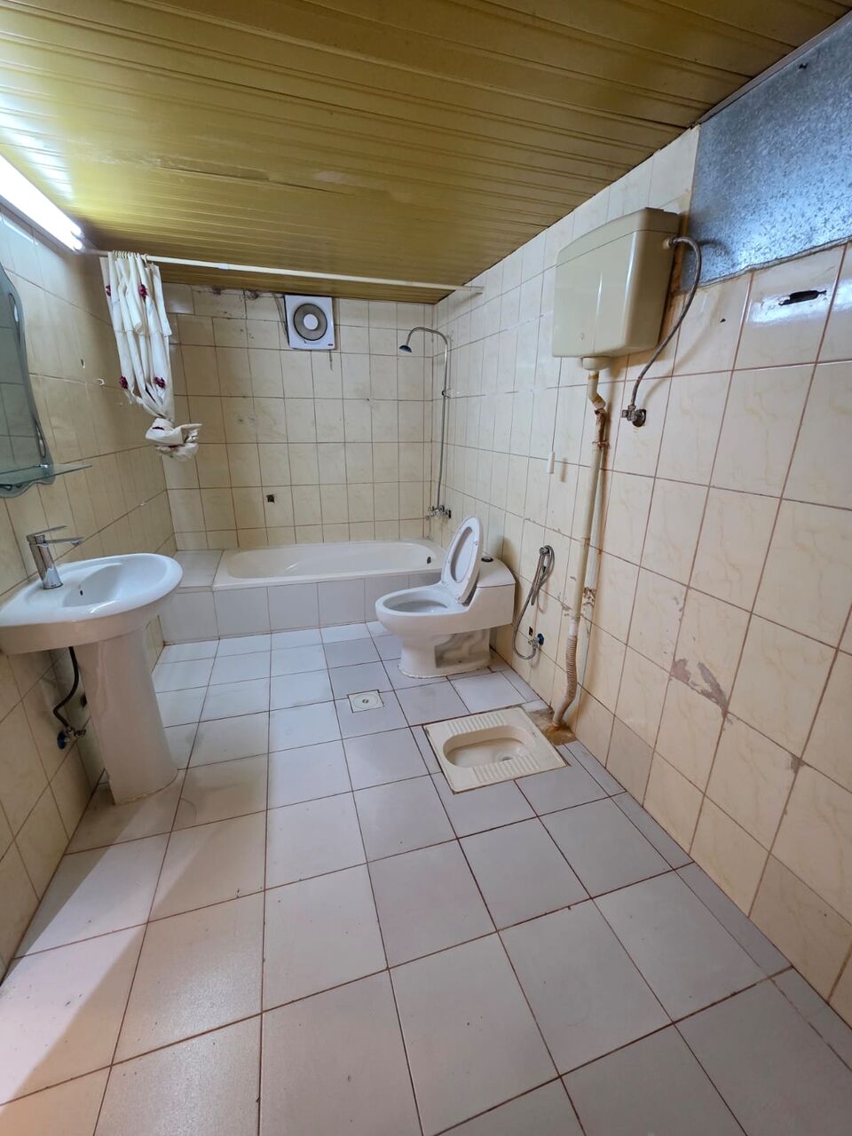 Riyadh, Apartments, Flats, Houses & Villas, SAR 37000/year,  3 BR,  Apartment For Rent In Al-Malaz District, Opposite The Al-Malaz Passport Office