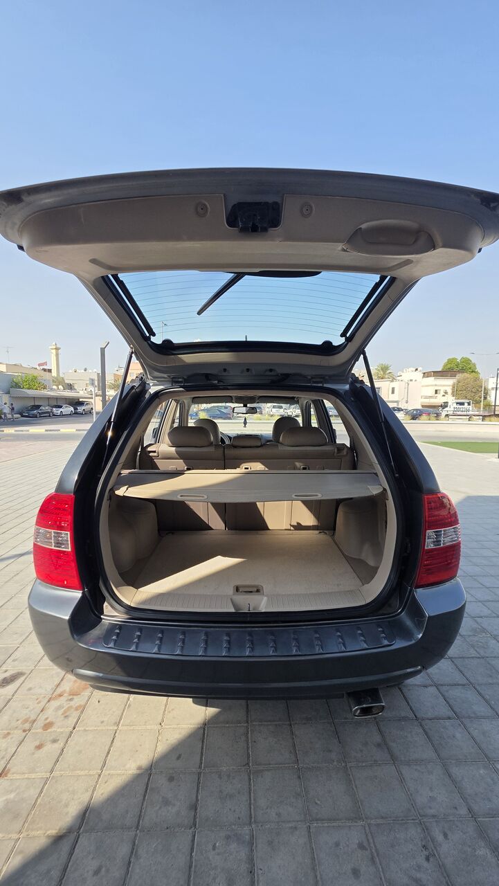 Isa Town, Vehicles, Cars & Trucks , BHD 1250,  Kia Sportage,  2008,  Automatic,  57000 KM,    In A Good Condition