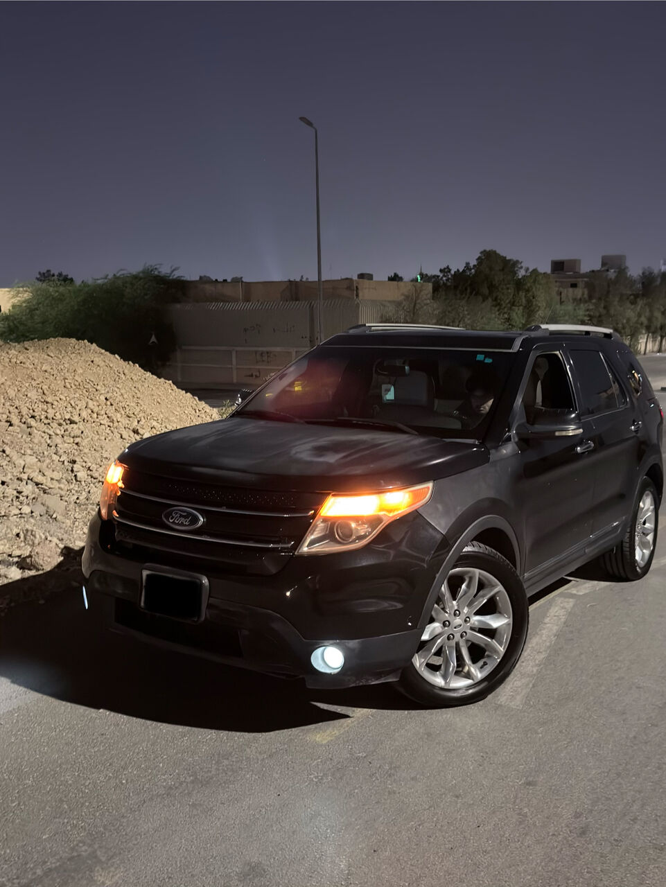 Riyadh, Vehicles, Cars & Trucks , SAR 40000,  Ford Explorer,  2012,  Automatic,  195000 KM,    Limited For Sale