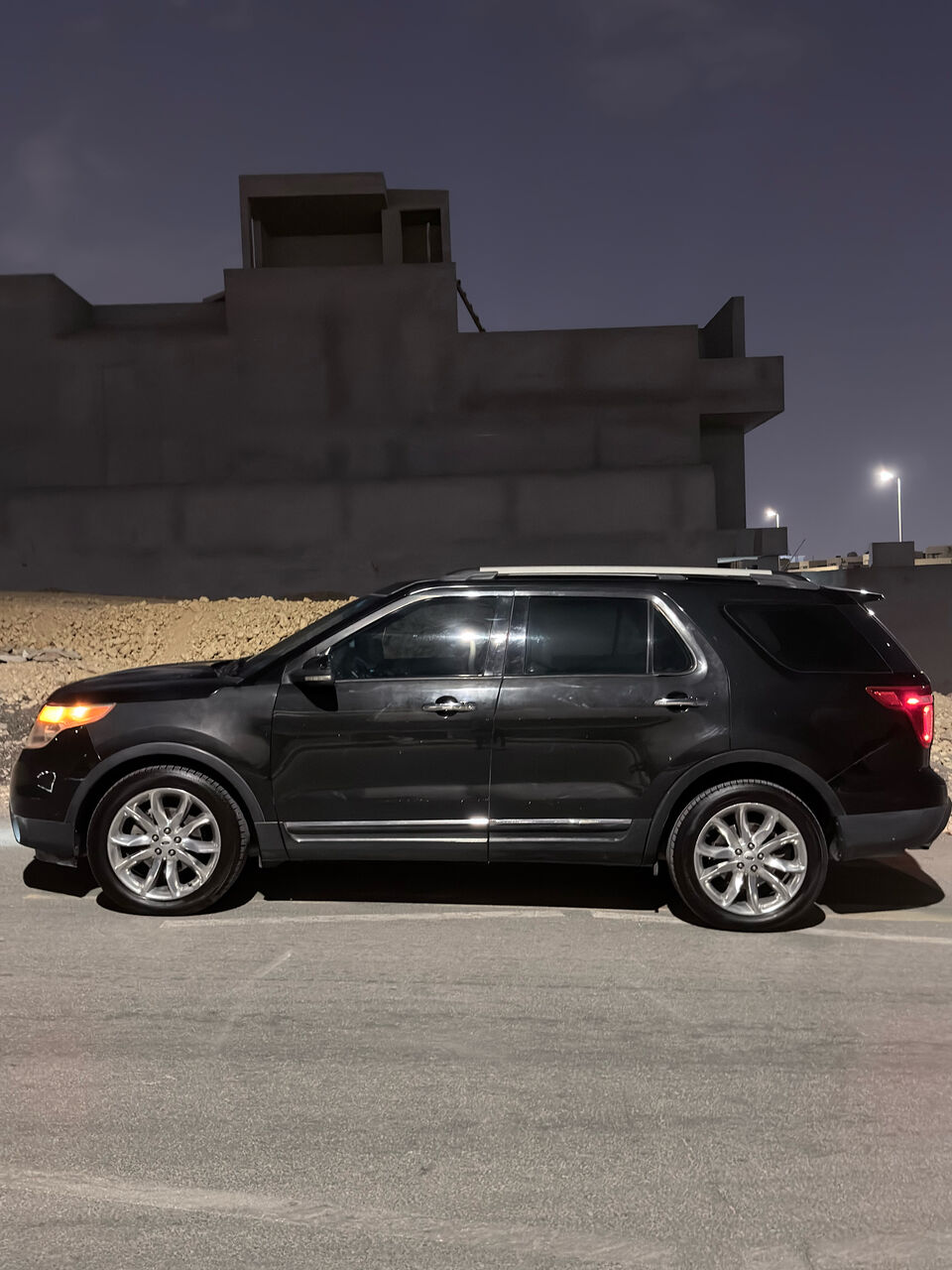 Riyadh, Vehicles, Cars & Trucks , SAR 40000,  Ford Explorer,  2012,  Automatic,  195000 KM,    Limited For Sale