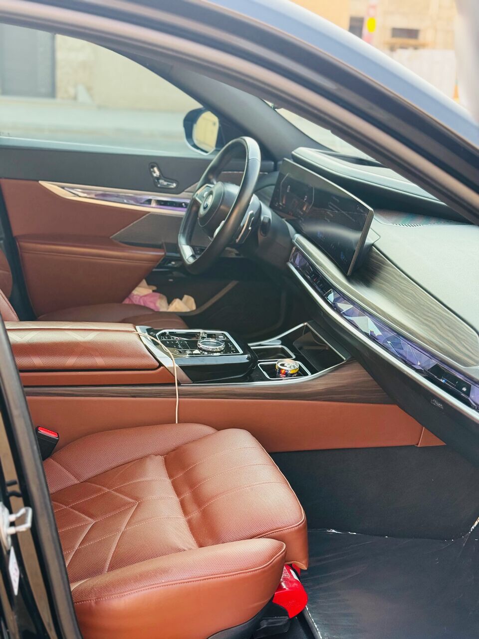 Riyadh, Vehicles, Cars & Trucks , SAR 285000,  Bmw VII 735i 2024,  2024,  Automatic,  44000 KM,  BMW Series VII 735i  Naghi Used Under Warranty For Sale