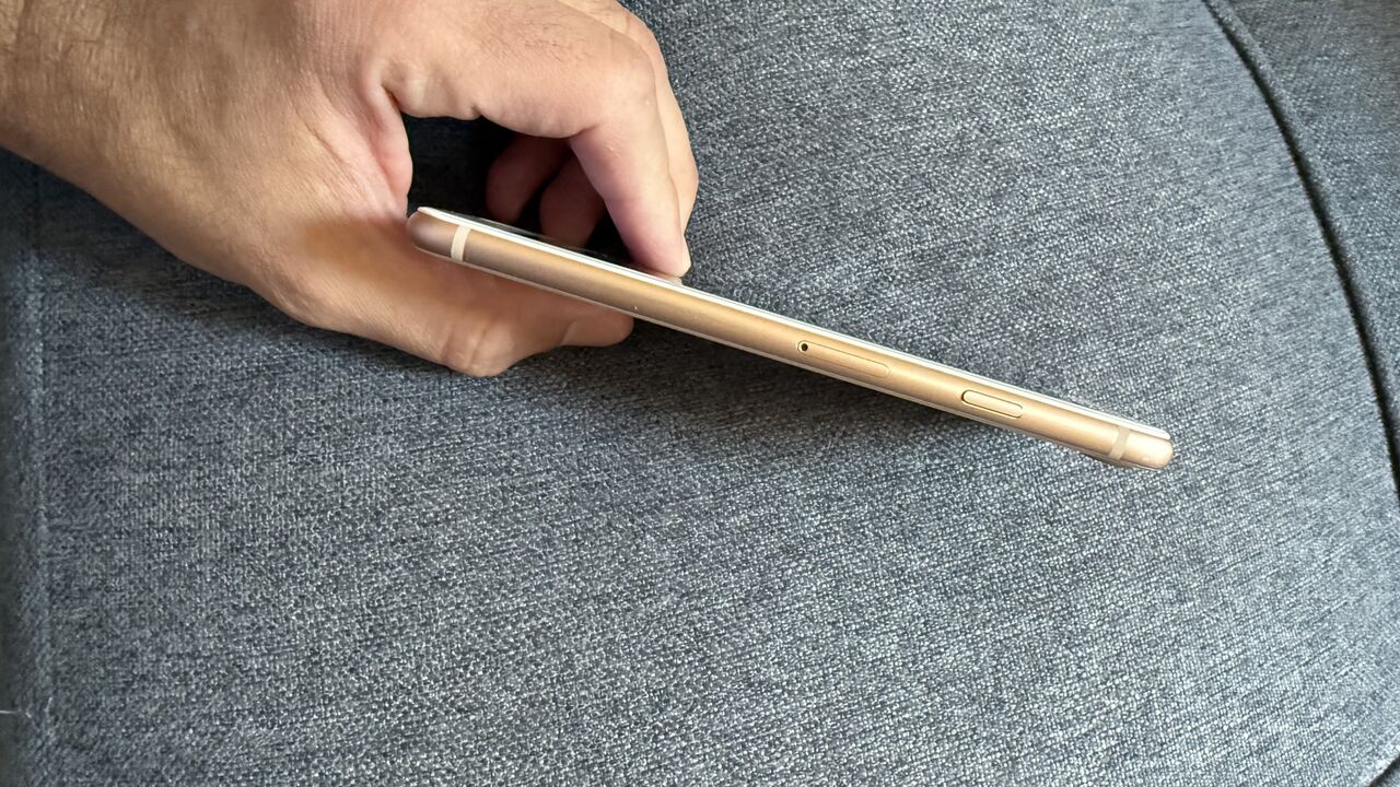 Al Masiaf, Mobile Phones, Iphone 8 64GB