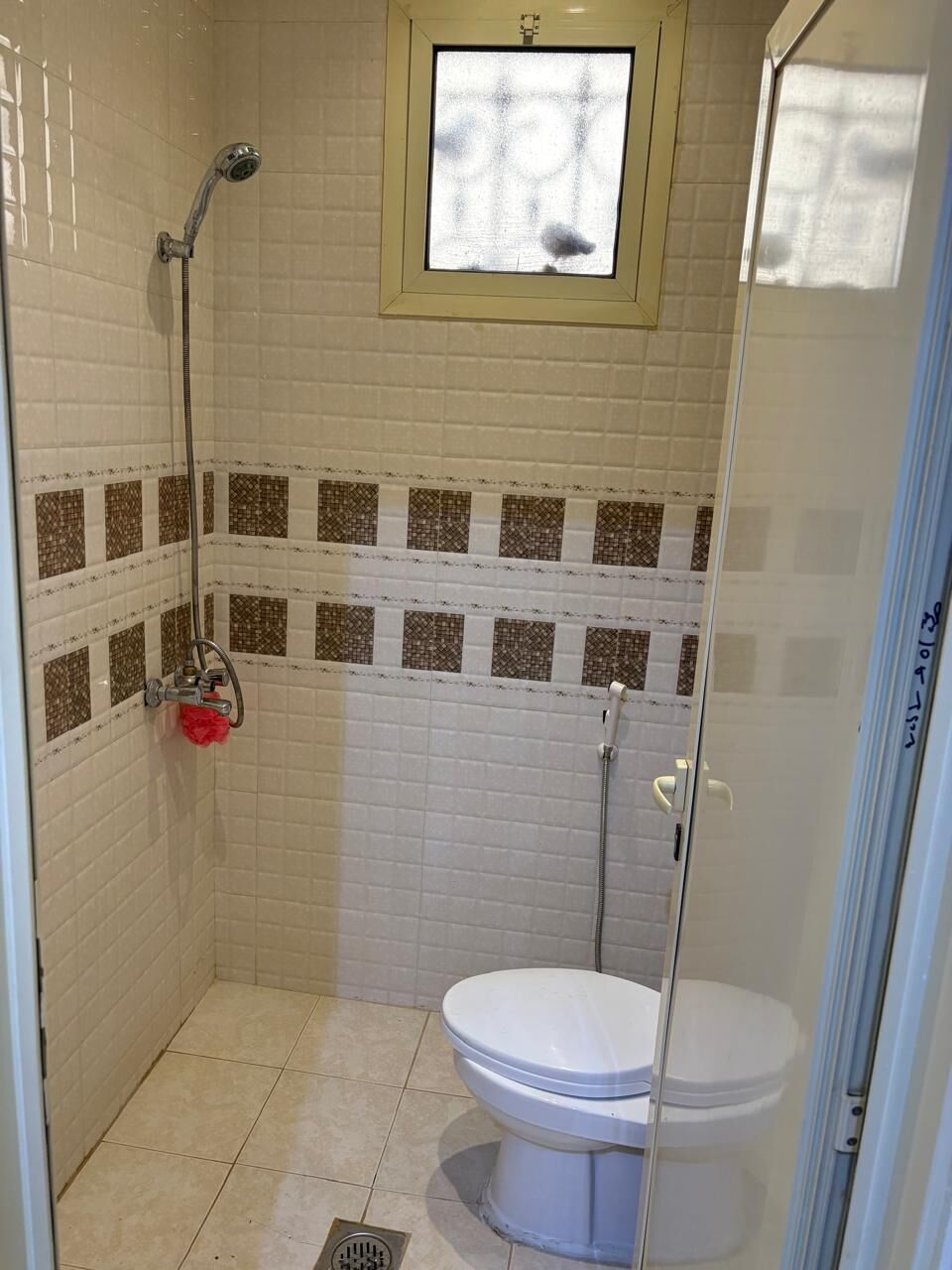 Al Saadah, Rooms for Rent, SAR 1250/month,  Two Single Rooms Available For Executive Bachelors