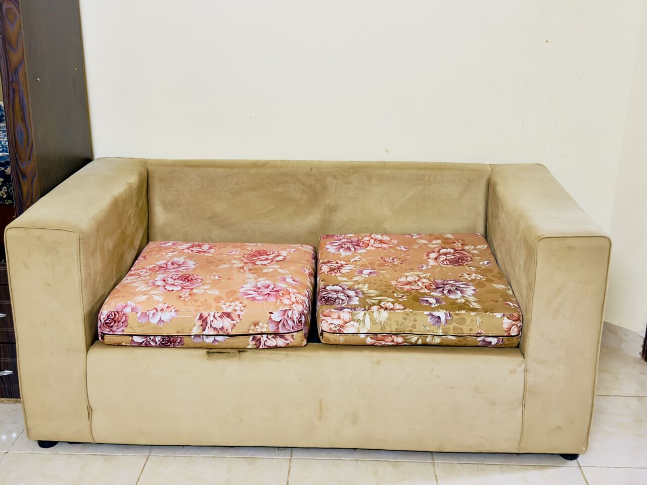 Al Zulfi, Furniture, SAR 800,  Used Furniture For Sale In Best Condition &mdash; With Cheap Price