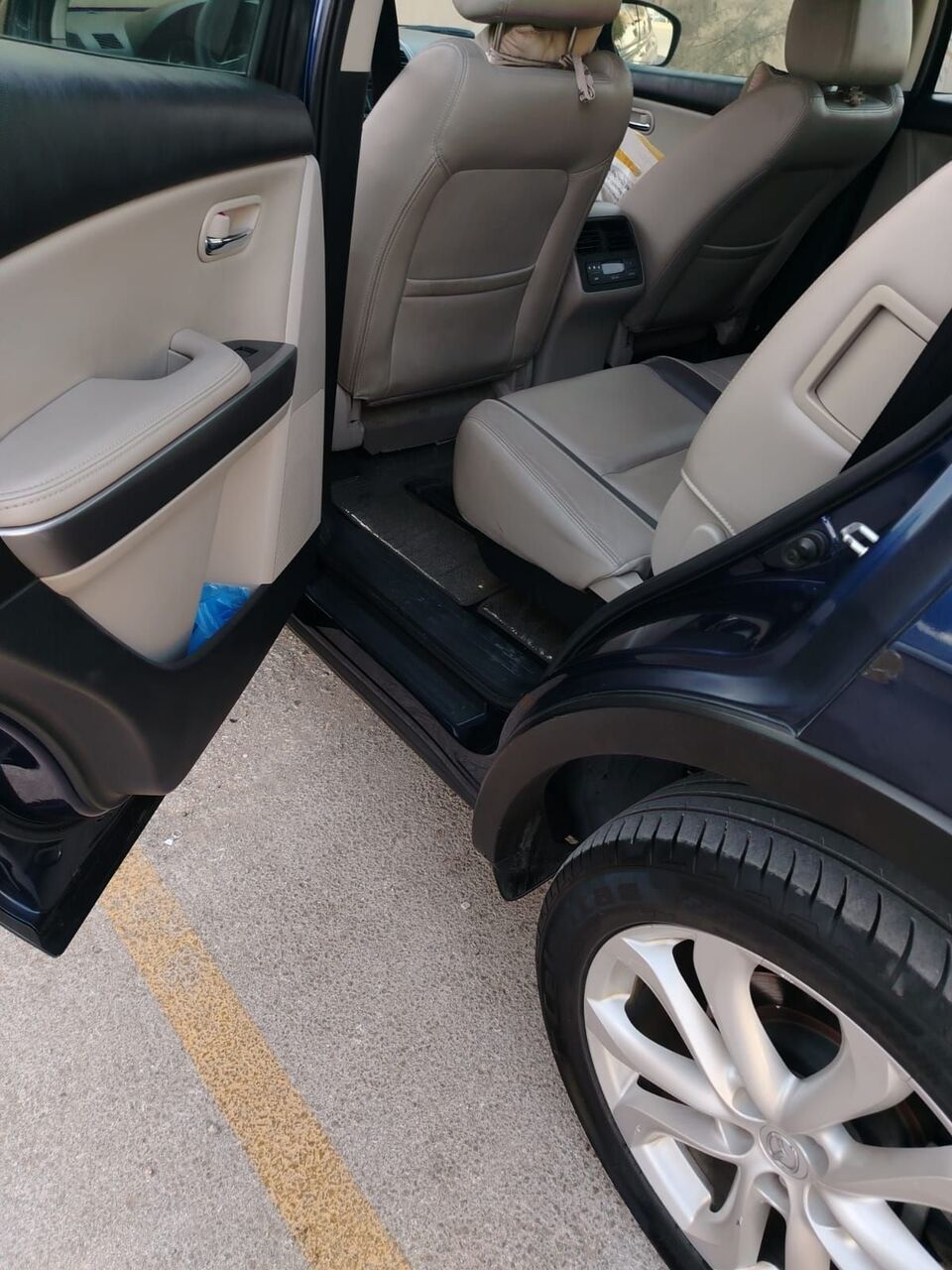 Riyadh, Vehicles, Cars & Trucks , SAR 27000,  Mazda CX-9,  2011,  Automatic,  155000 KM,  Mazda CX9 Model  (Low Odo)