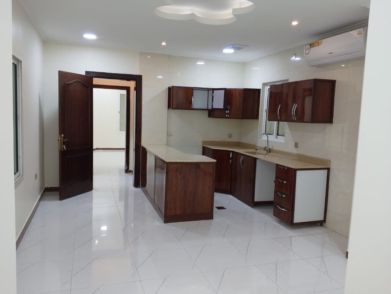 Khobar, Apartments, Flats, Houses & Villas, SAR 25600/year,  2 BR,  Consists Of:- 2 Bedrooms, A Living Room, 1 Bathrooms, And A American Kitchen,  Third Floor