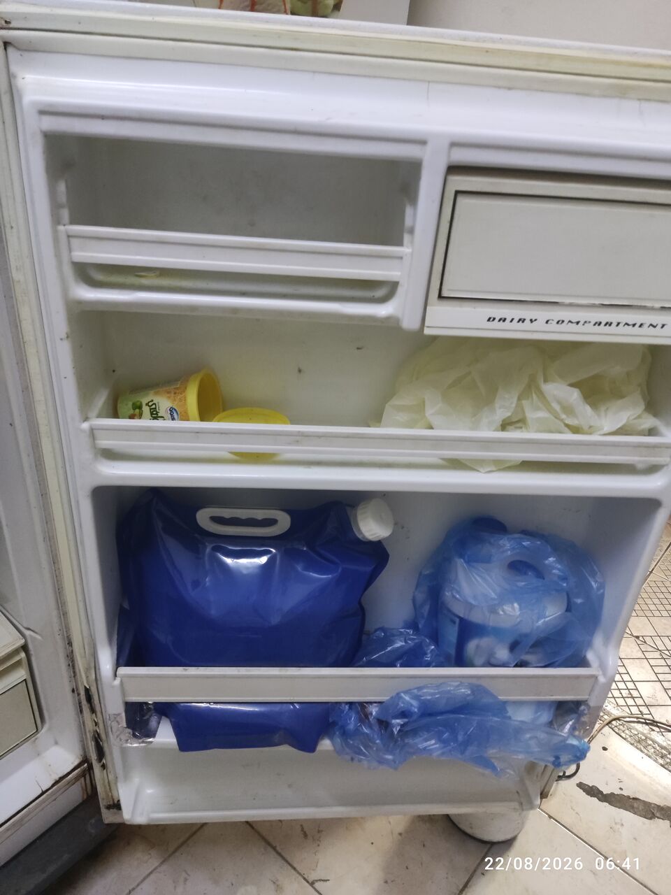 Riyadh, Electronics, SAR 350,  Refrigerator (Fridge Big) For Sell ,350sar(negotiable) Brand GIBSON