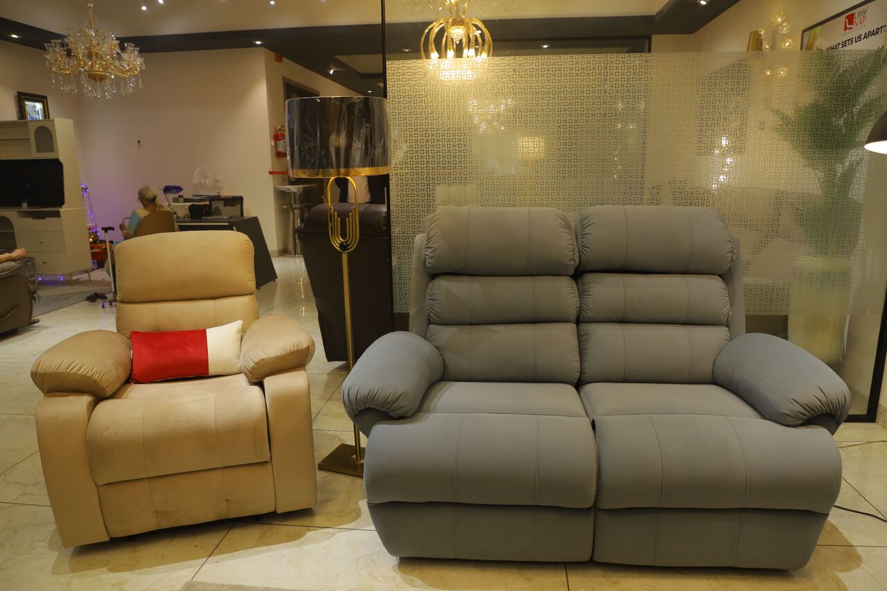 New Delhi, Furniture, Find A Comfortable Recliner Chair In Pune With Little Nap
