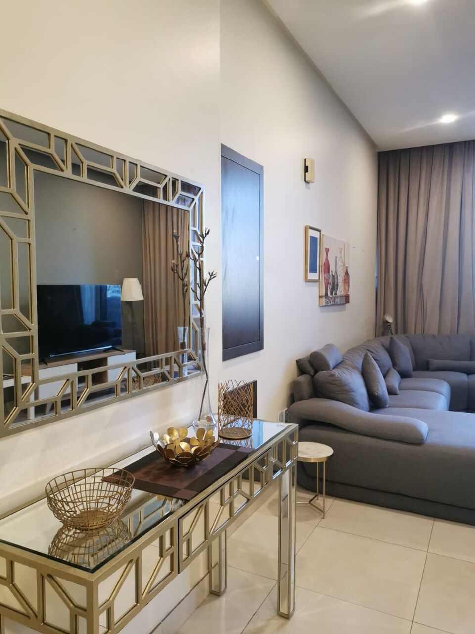 Juffair, Apartments, Flats, Houses & Villas, BHD 450/month,  2 BR,  2 Bedroom Luxurious Flat Fully Furnished With All Facilities - 450 BD