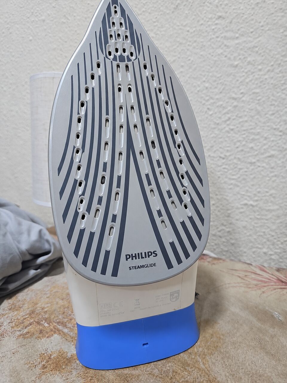 Al Andalus, Appliances, SAR 100,  PHILIPS STEAM IRON FOR SALE