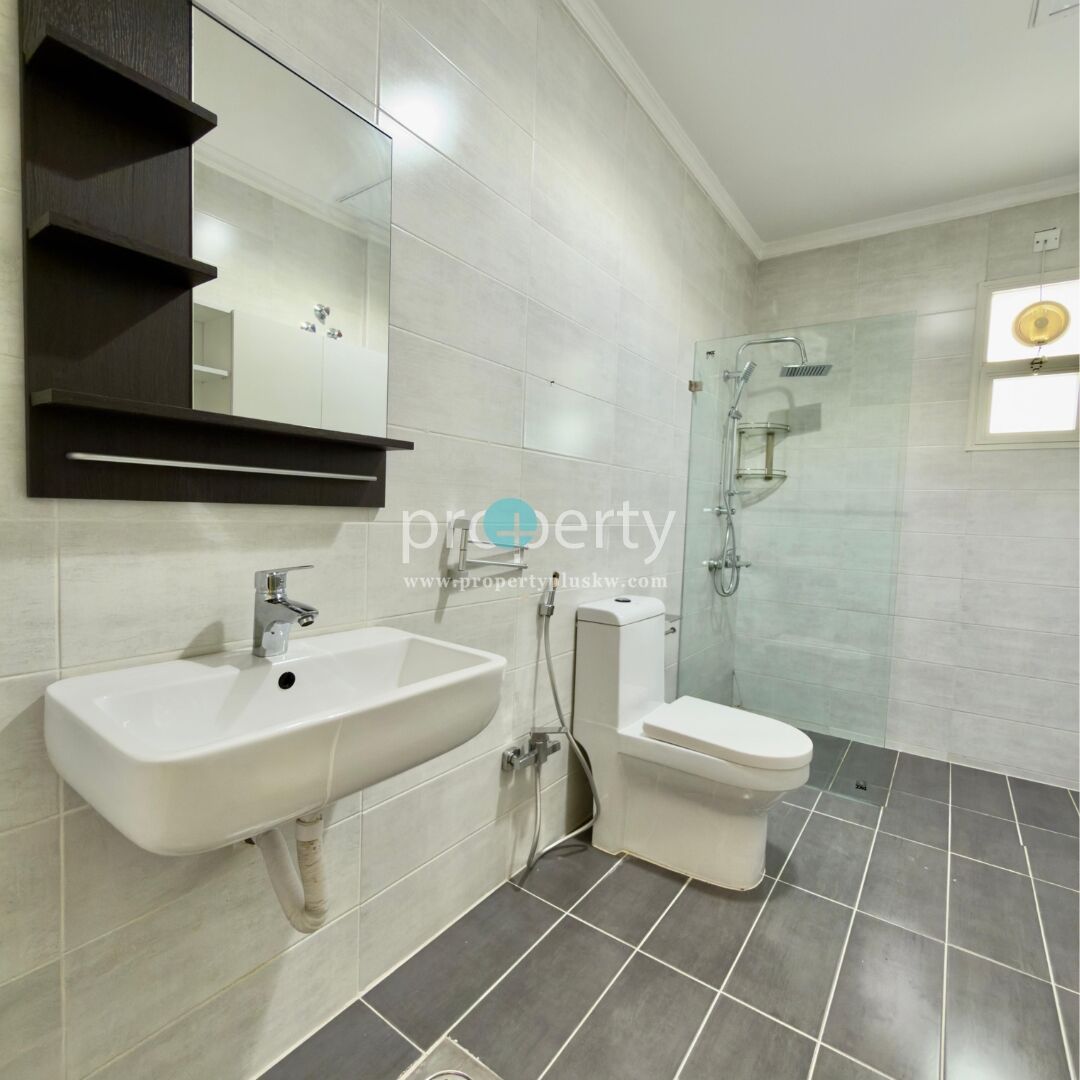 Salwa, Apartments, Flats, Houses & Villas, KWD 550/month,  3 BR,  Spacious Family 3-Bedroom Flat For Rent In Salwa