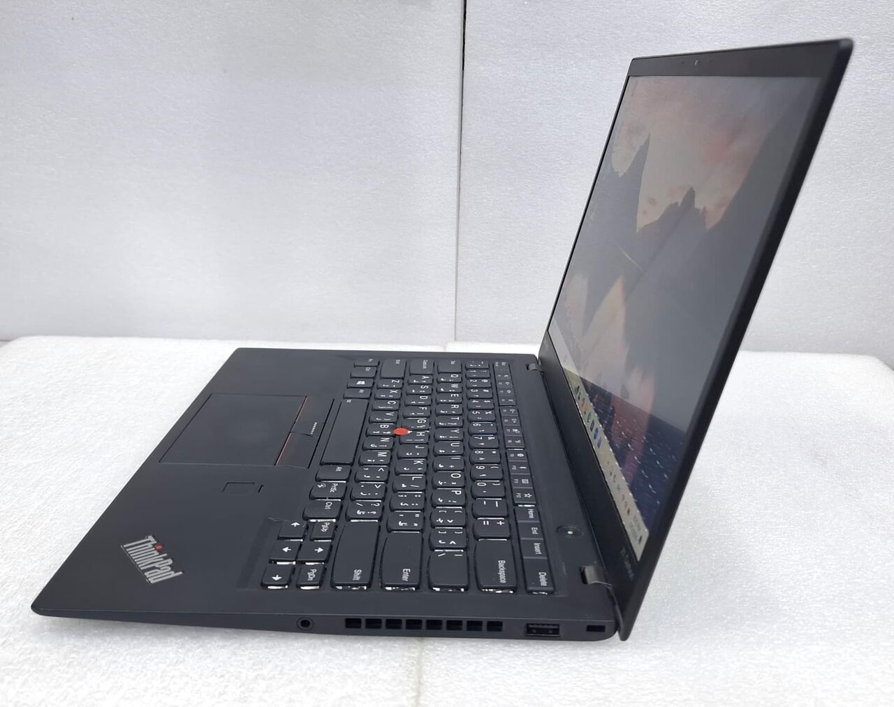 Isa Town, Computers, BHD 103,  Special Offer LENOVO X1 Carbon Core I7 7th Generation Laptop 16GB DDR4 RAM 14" FHD Screen