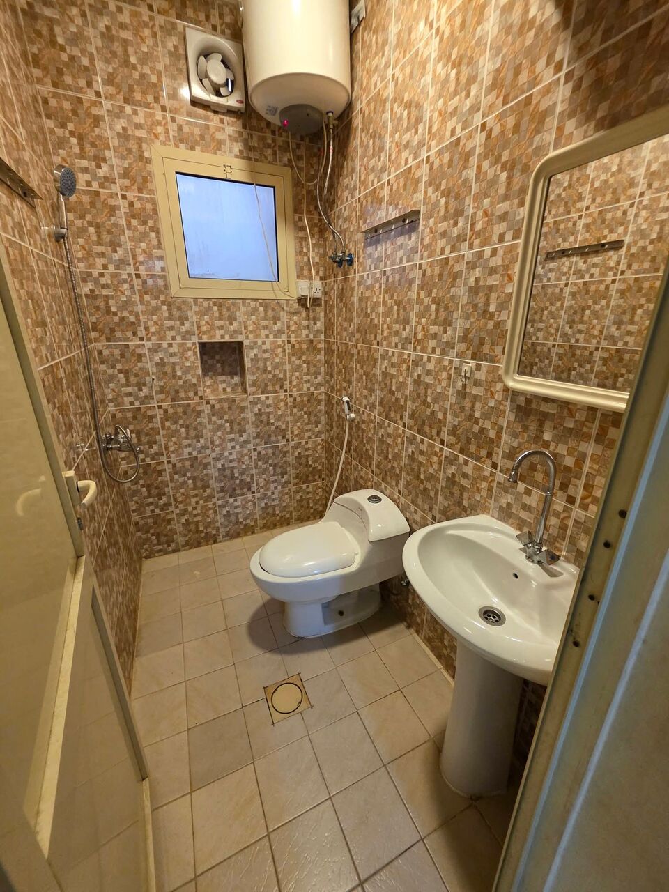 Khobar, Apartments, Flats, Houses & Villas, 2 BR,  🏠 SAR 18,500/YEAR | SPACIOUS 2-BEDROOM FAMILY APARTMENT | AL-BAYOUNIYAH – AL KHOBAR | WAT