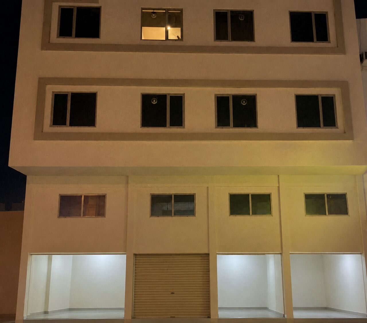 Umm Al Hassam, Buildings, BHD 380000,  141 Sq. Meter,  For Sale: Commercial Building In Umm Al Hassam.