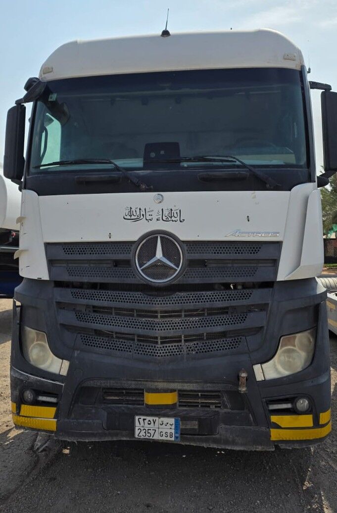 Al Kharj, Vehicles, Cars & Trucks , SAR 85,  Mercedes Actros MP4 2015 Model Automatic,  2015,  Automatic,  146 KM,  For Sale Mp4 Actros Model   Transmission