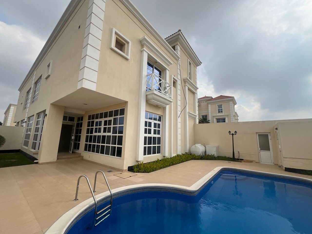 Hamala, Villas, BHD 1000,  Semi Furnished Modern Villa With Private Pool For Rent In Hamala