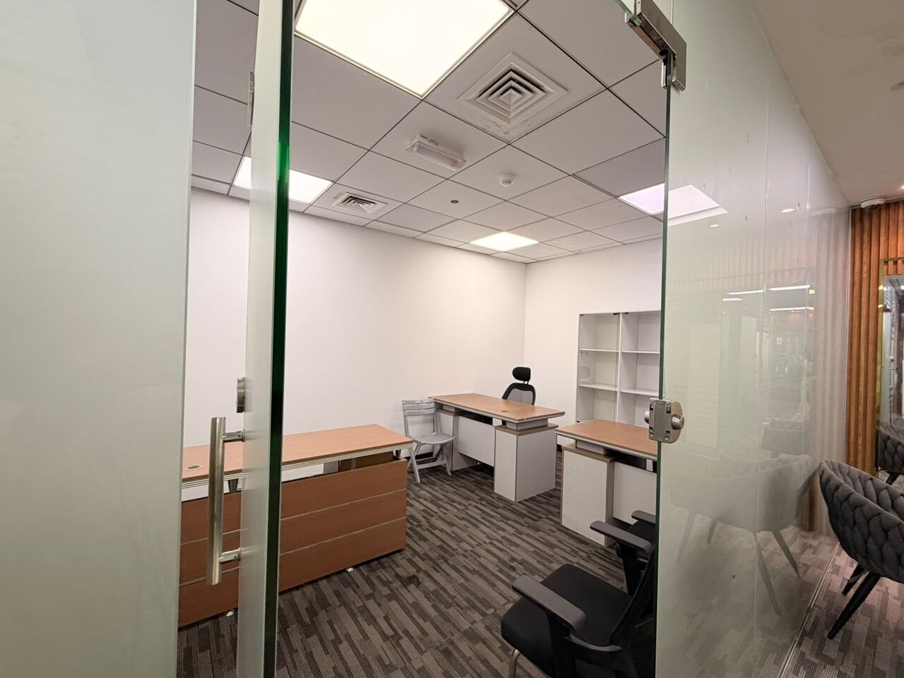Dubai, Offices, AED 28000,  150 Sq. Feet,  Office For Rent &ndash; AED 28,000/Year