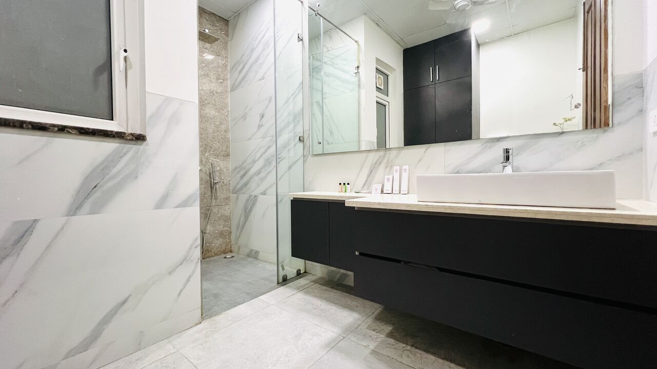 Gurugram, Apartments, Flats, Houses & Villas, INR 18000/day,  Furnished,  3 BR,  2100 Sq. Feet,  Luxury Three Bedroom Apartments