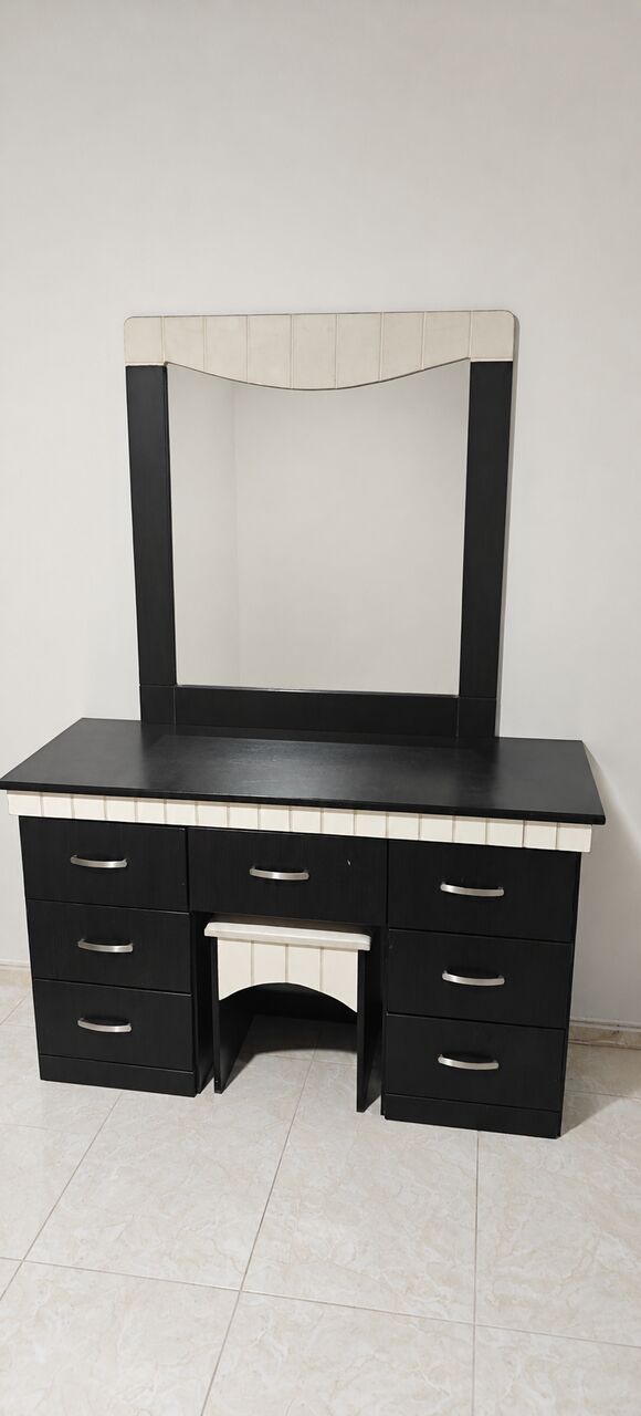 Jeddah, Furniture, SAR 500,  Big Cupboard And Dressing Table With Mirror