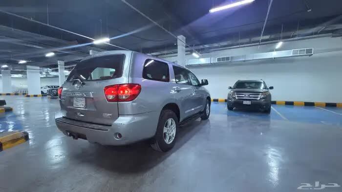 Riyadh, Vehicles, Cars & Trucks , SAR 42000,  Toyota Sequoia,  2011,  Automatic,  347000 KM,