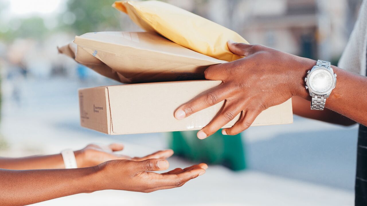 London, Delivery, Trakiin: Helping You Keep Every Shipment Within View