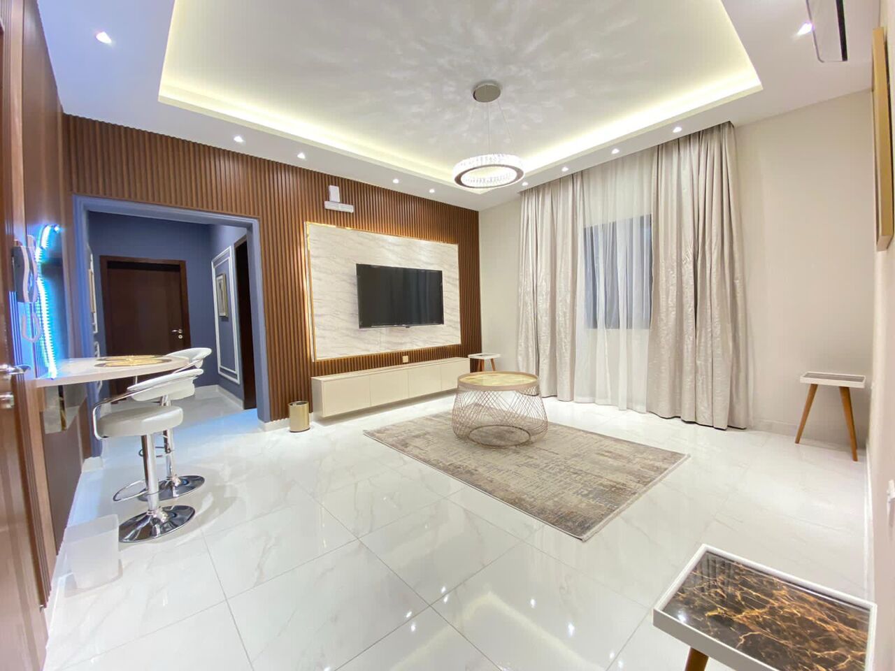 Busaiteen, Apartments, Flats, Houses & Villas, BHD 350/month,  Furnished,  3 BR,  Apartment For Rent In Busaiteen