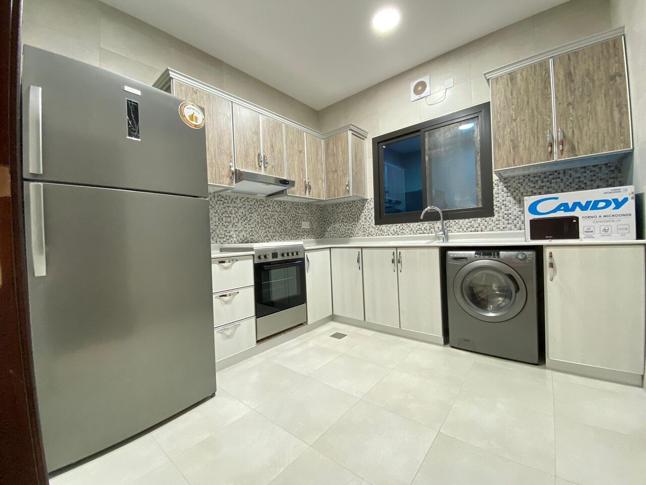 Busaiteen, Apartments, Flats, Houses & Villas, BHD 350/month,  Furnished,  3 BR,  Apartment For Rent In Busaiteen