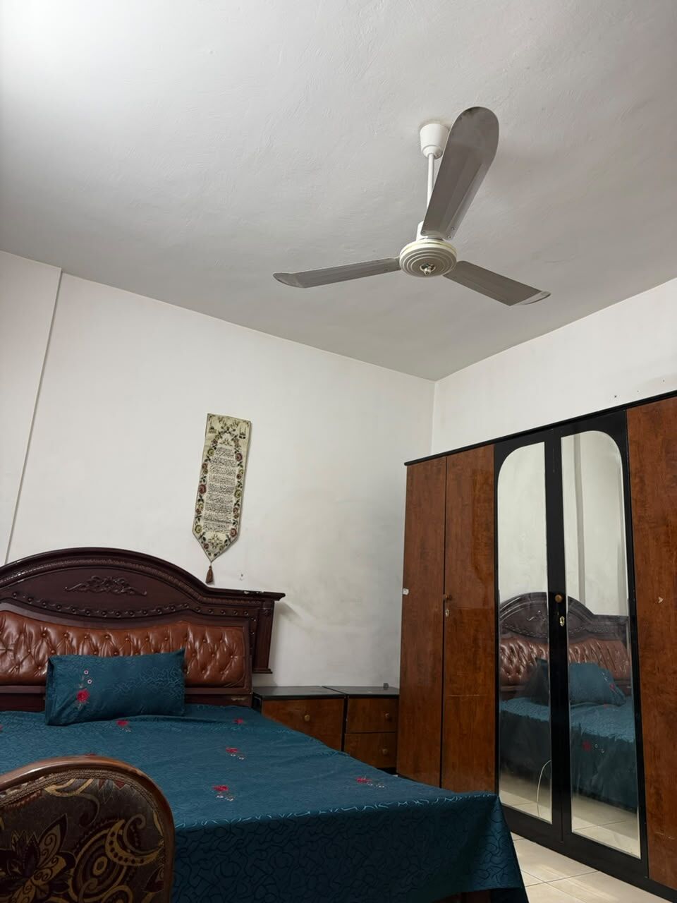 Hara, Apartments, Flats, Houses & Villas, SAR 1250/month,  Furnished,  1 BR,  Room For Rent &ndash; Single Executive Bachelor Only In Family Building Apartment