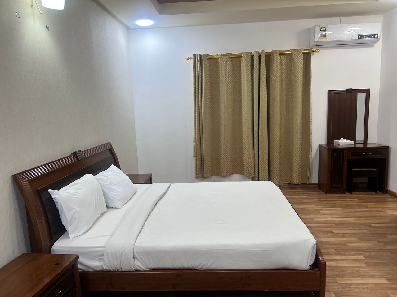 Juffair, Apartments, Flats, Houses & Villas, BHD 200/month,  Furnished,  Studio,  Studio Apartment For Rent In Juffair | Balcony | EWA Inclusive